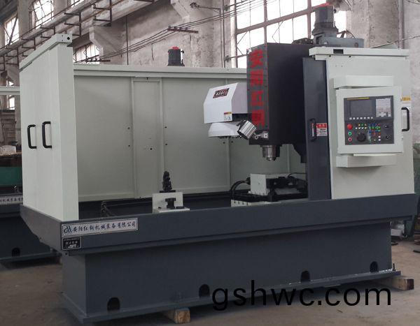 前軸鎖(suo)銷孔專用加工